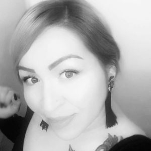 Meet your Posher, Ana